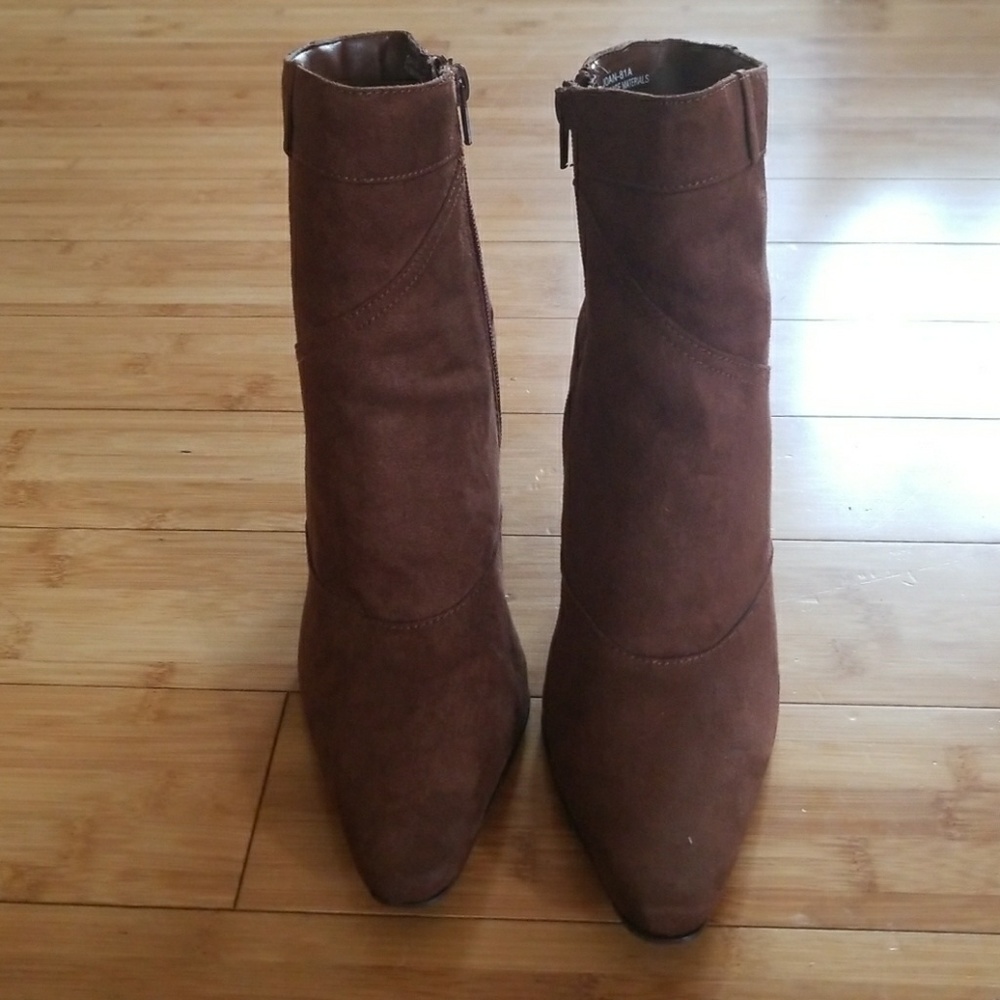 Joan boots